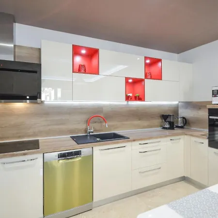 Mornar-5 By Interhome *