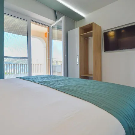 Mornar-5 By Interhome