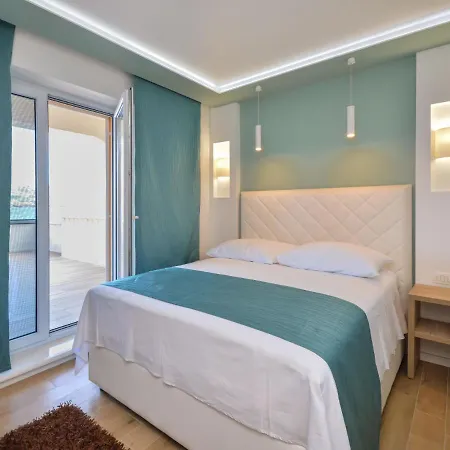 Apartament Mornar-5 By Interhome