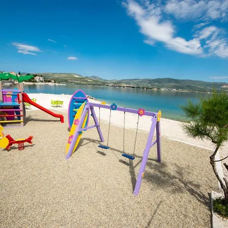 Mornar-5 By Interhome *