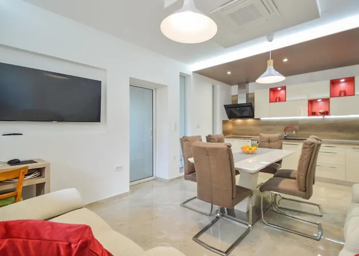 Mornar-5 By Interhome Trogir