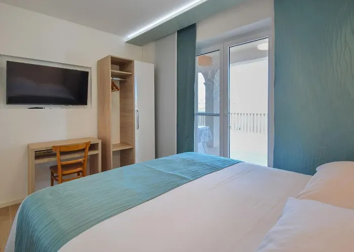 Mornar-5 By Interhome Trogir