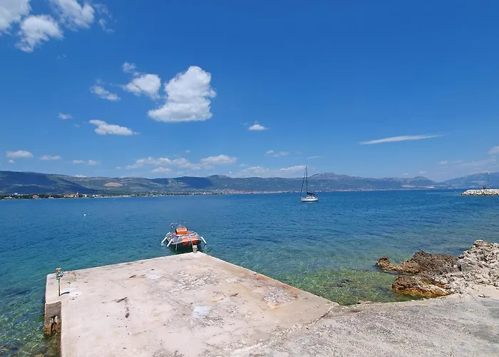 Mornar-5 By Interhome