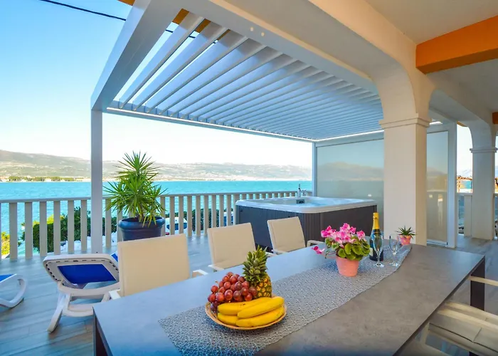 Appartement Mornar-5 By Interhome Trogir